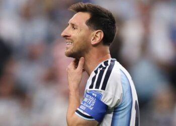 পেনাল্টি মিসের অনাকাঙ্ক্ষিত রেকর্ডে মেসি