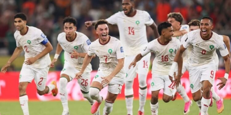 নাটকীয় টাইব্রেকারে নেদারল্যান্ডসকে বিদায় করে শেষ ষোলোতে মরক্কো